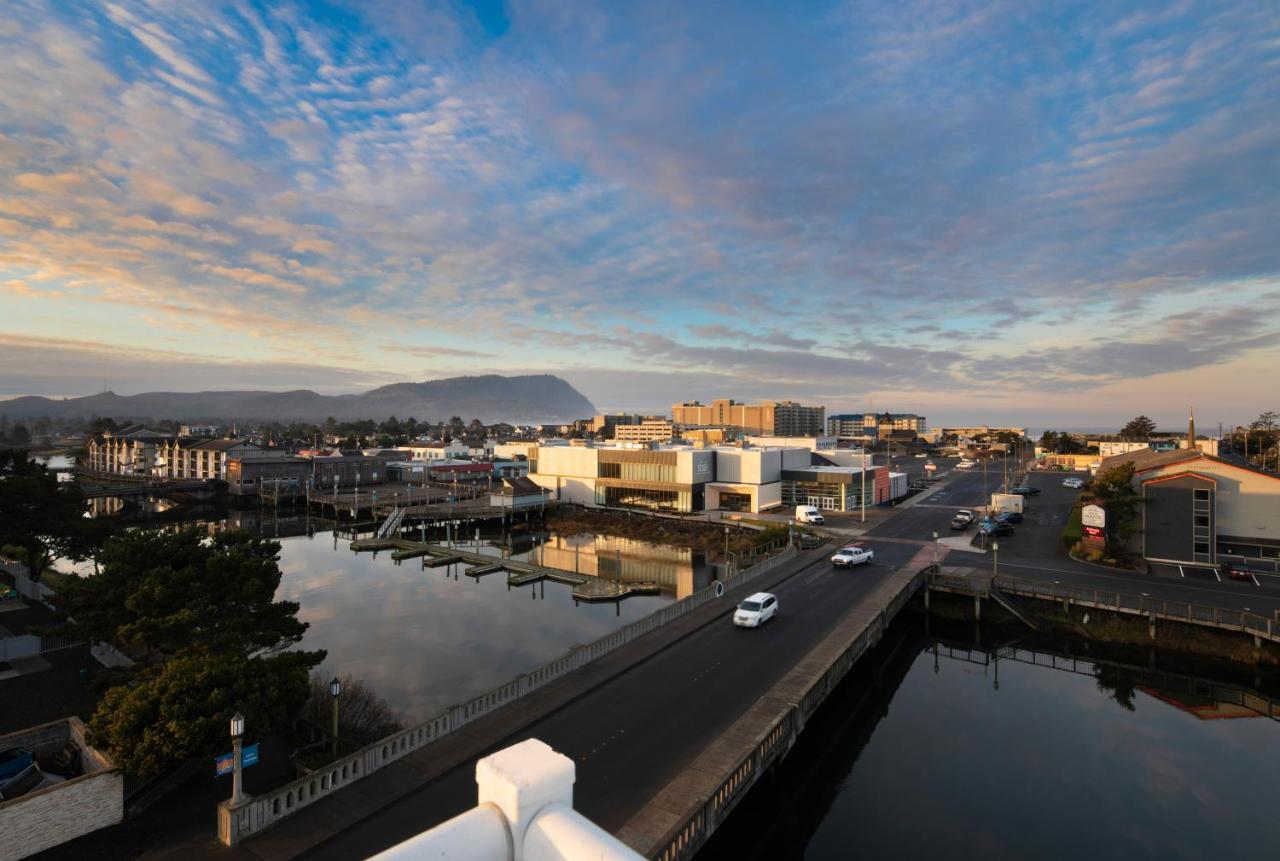 Rivertide Suites Seaside Exterior photo